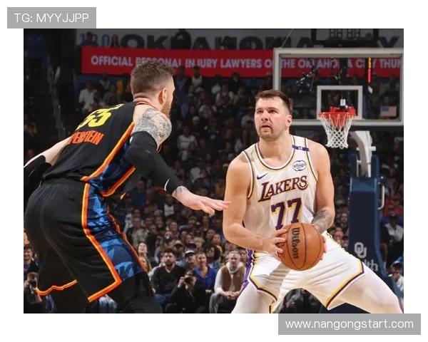 NBA季后赛格局突变巨星表现引爆热议联盟竞争全面升级前景分析