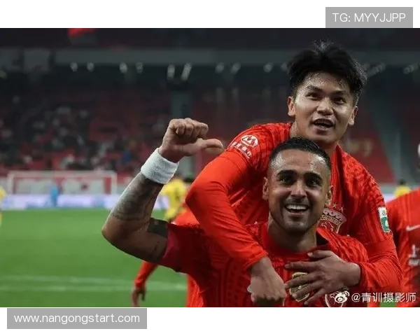 世界杯激战正酣各国球星上演精彩进球与绝妙助攻瞬间