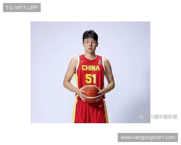 中国男篮全力备战世界杯热身赛 新星崭露头角球队磨合成效显著