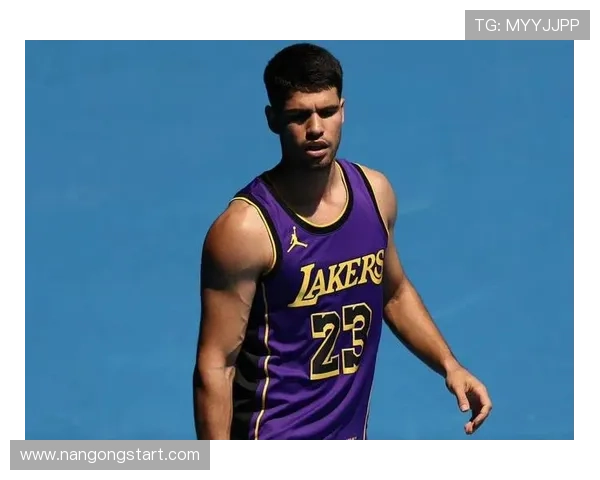 全新赛季网球巨星亮相 世界排名变化引发球迷热议