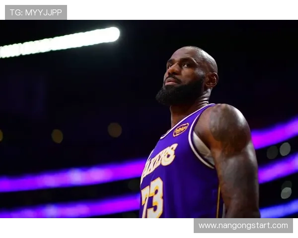 湖人迎关键胜利詹姆斯状态火热引领球队连胜步伐